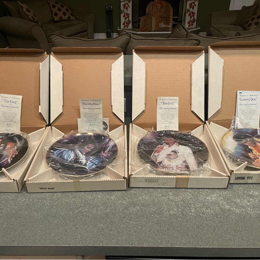 ELVIS decorative plates